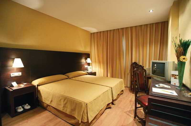 Hotel Occidental Granada Zimmer foto